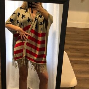 Scully, Patriotic,Poncho! American flag poncho!